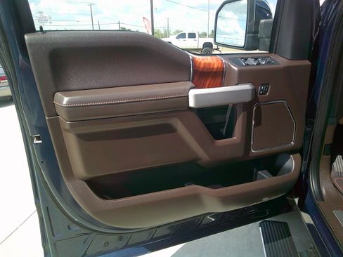 Used 2018 Ford F150 King Ranch image 13