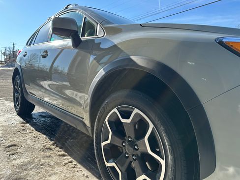 Used 2014 Subaru XV Crosstrek 2.0i Premium image 10