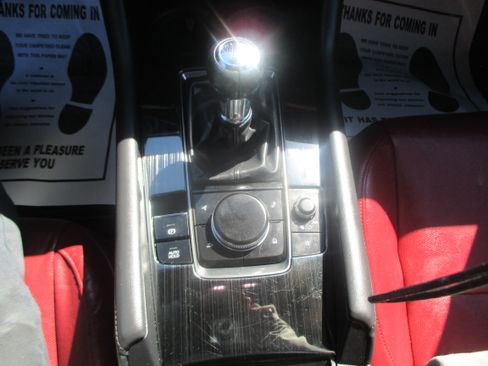 Used 2021 MAZDA MAZDA3 w/ Premium Package image 8