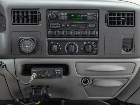 Used 1999 Ford F350 XLT image 46