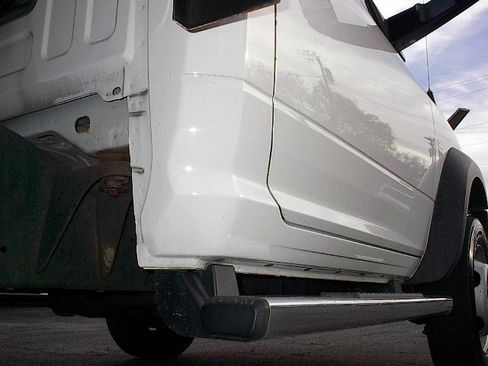 Used 2017 RAM 5500 Tradesman image 6