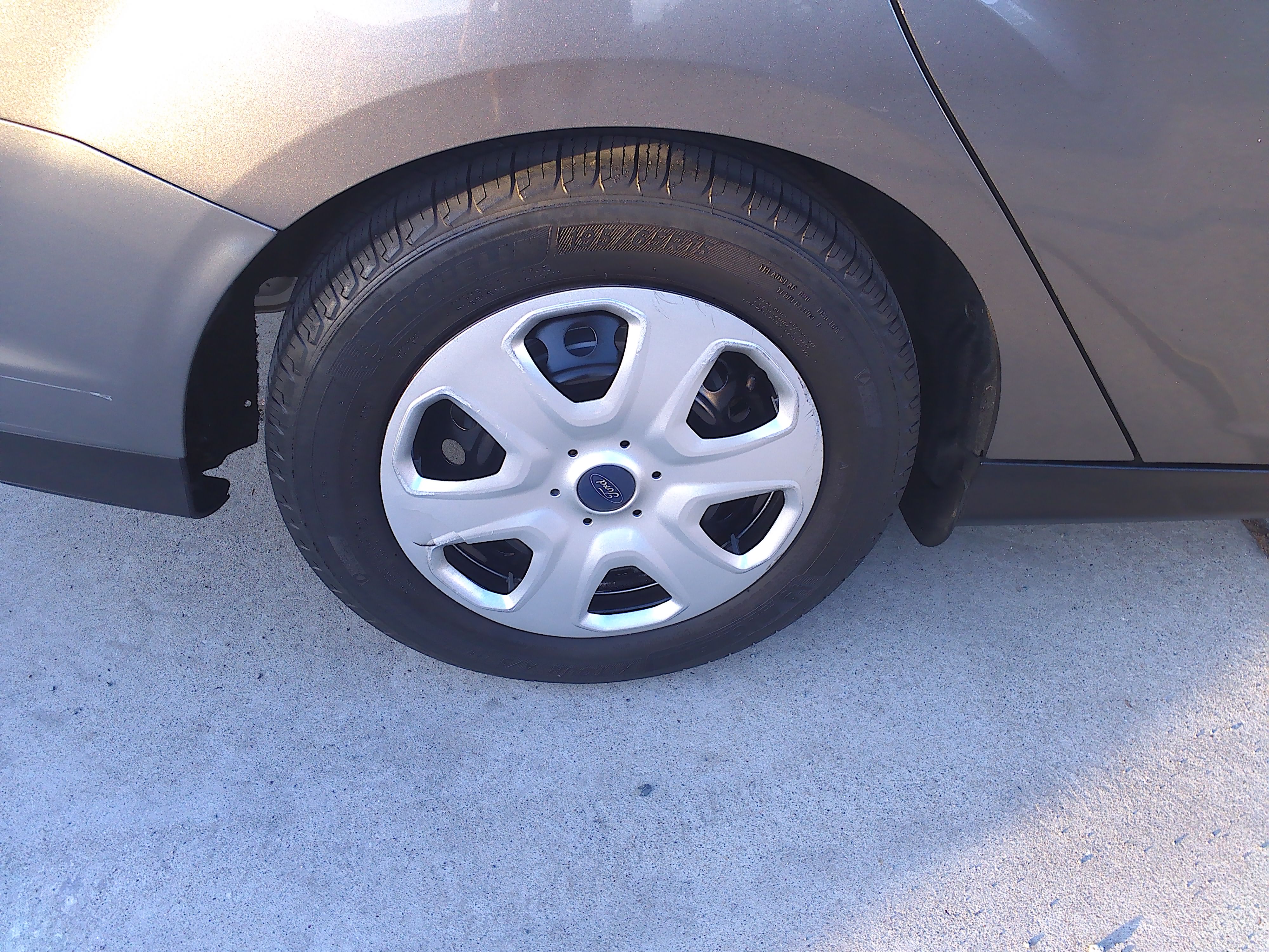 Used 2014 Ford Focus S Sedan FWD image 30