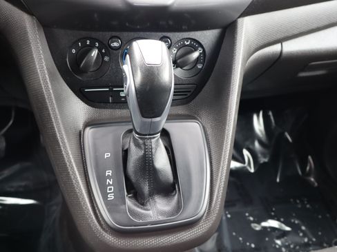 Used 2016 Ford Transit Connect XLT image 26