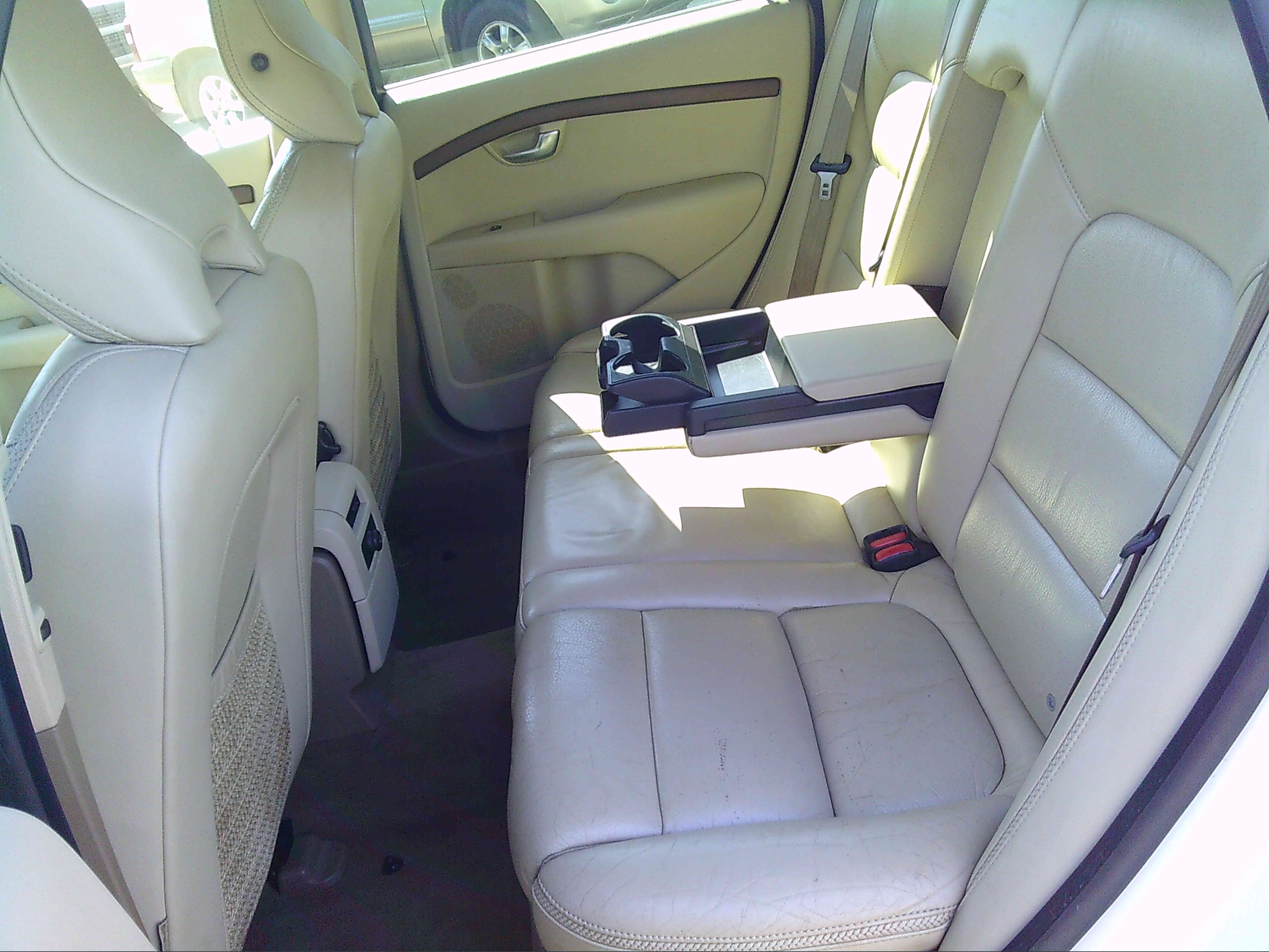 Used 2010 Volvo XC70 T6 AWD image 13