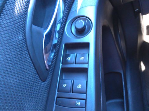 Used 2015 Chevrolet Cruze LT FWD image 24