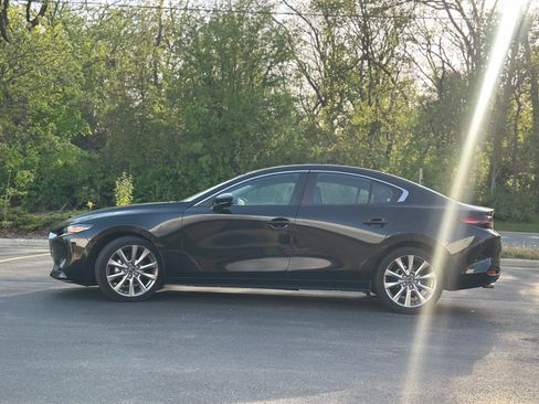 Used 2020 MAZDA MAZDA3 Sedan w/ Select Package FWD image 4