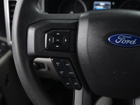 Used 2022 Ford F250 XLT image 32