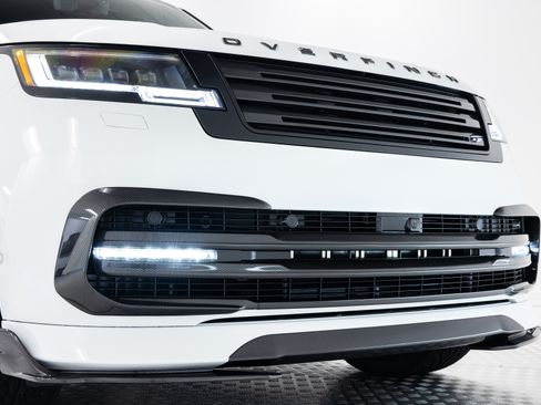 Used 2026 Land Rover Range Rover SE image 12