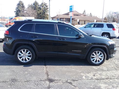 Used 2015 Jeep Cherokee Limited image 32