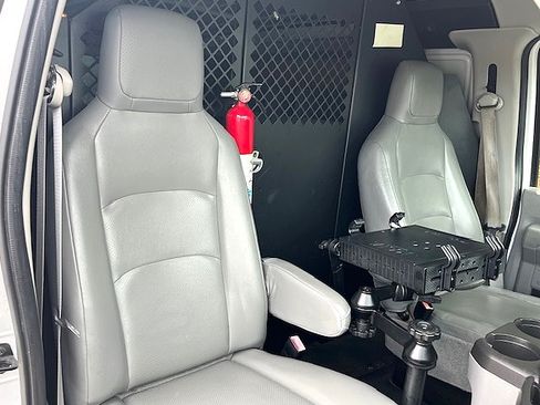 Used 2012 Ford E-150 and Econoline 150 XL image 22