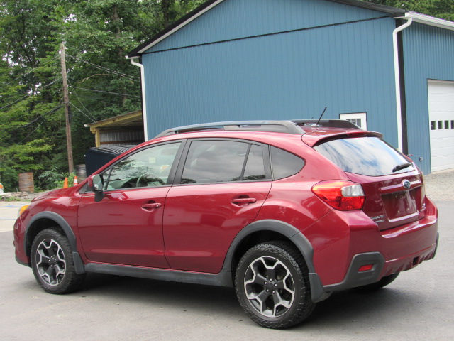 Used 2013 Subaru XV Crosstrek 2.0i Premium AWD/4WD image 6