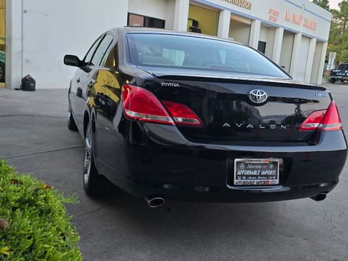 Used 2005 Toyota Avalon Limited image 9