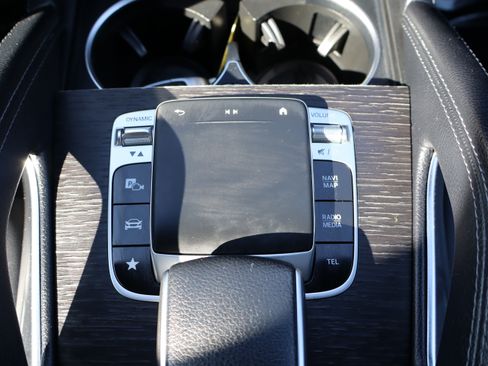 Used 2020 Mercedes-Benz GLE 350 image 23