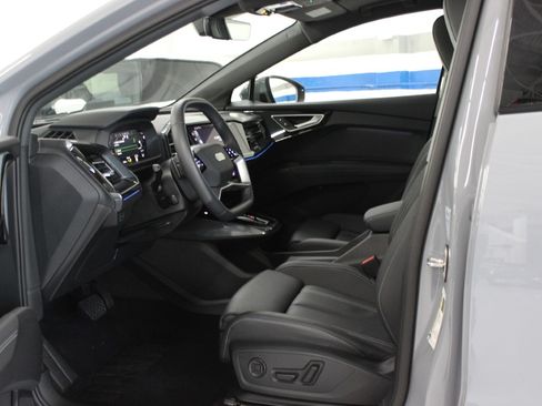 Used 2024 Audi Q4 e-tron Premium Plus image 17