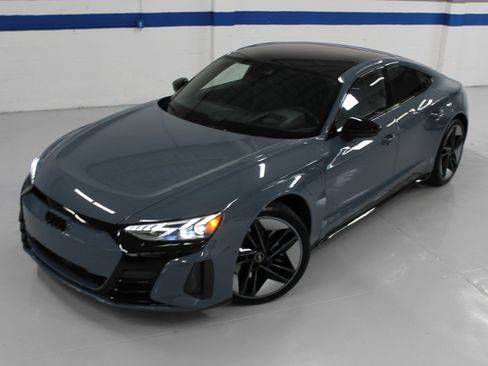 Used 2024 Audi RS e-tron GT AWD/4WD image 3