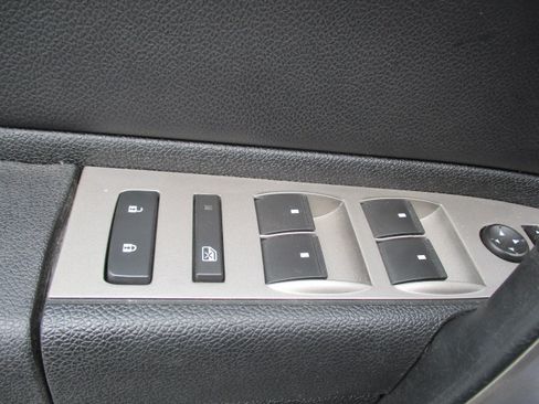 Used 2011 Chevrolet Silverado 1500 LT Z71 AWD/4WD image 21