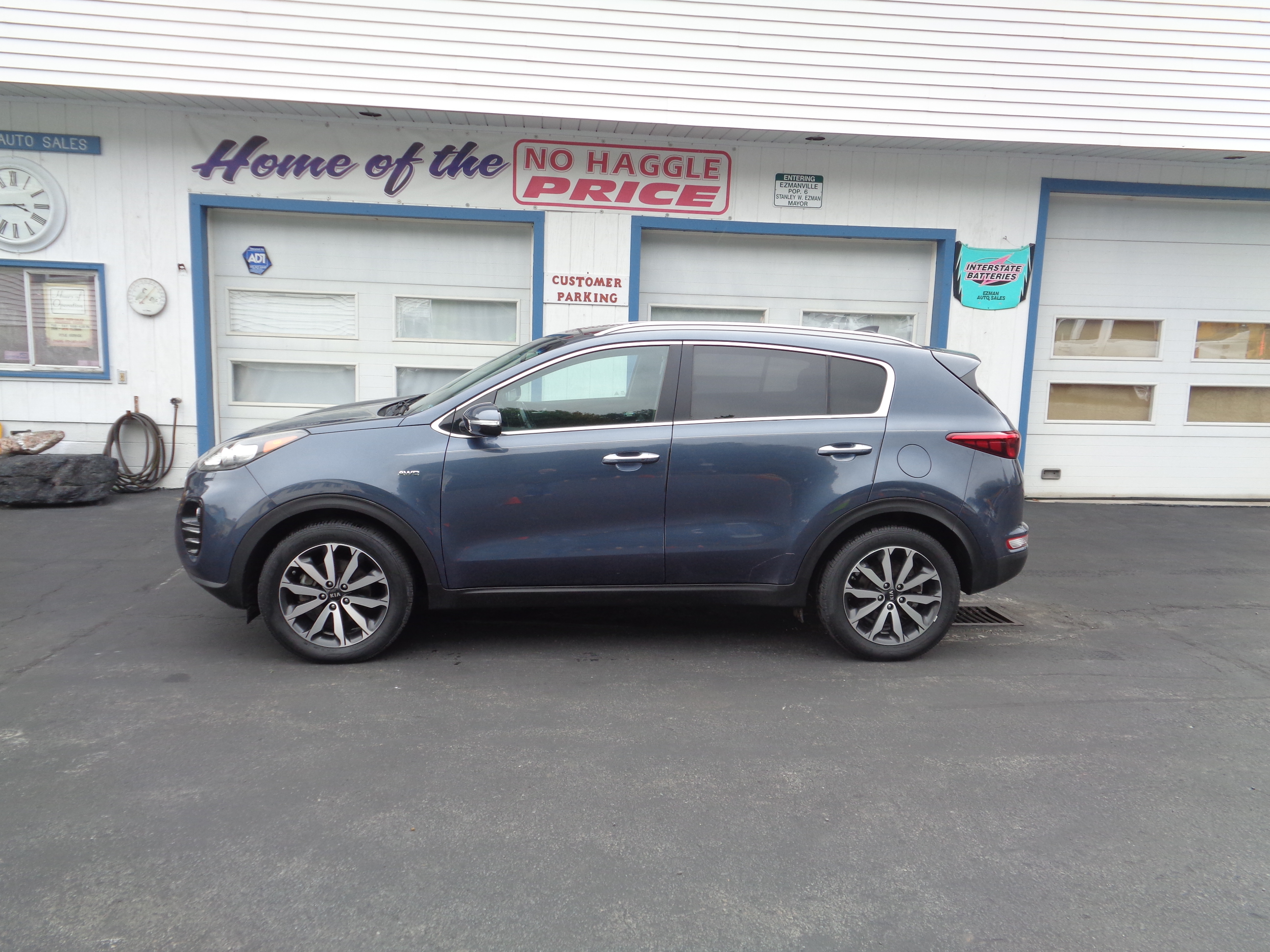 Used 2017 Kia Sportage AWD EX image 3