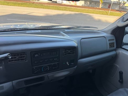 Used 2003 Ford F350 XL image 18