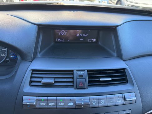 Used 2010 Honda Accord Crosstour EX-L image 8