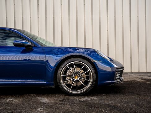 Used 2021 Porsche 911 Carrera image 11