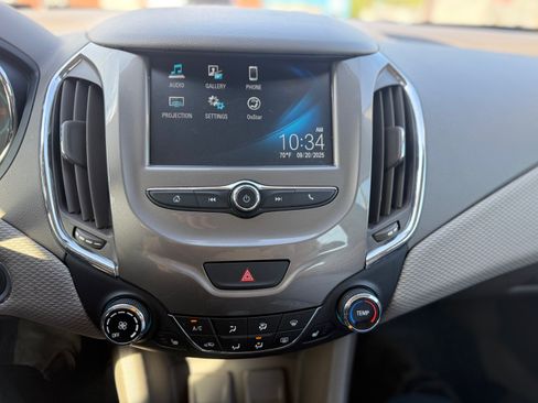 Used 2016 Chevrolet Cruze LT image 12