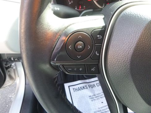 Used 2021 Toyota Corolla SE image 17