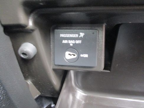 Used 2011 Chevrolet Silverado 2500 LT image 35