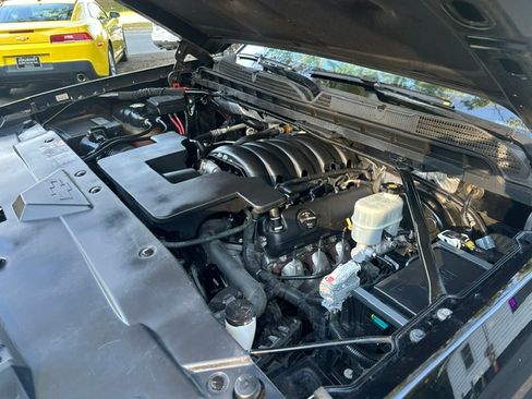 Used 2016 Chevrolet Silverado 1500 2WD Crew Cab LT image 27