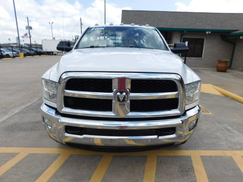 Used 2016 RAM 3500 image 3