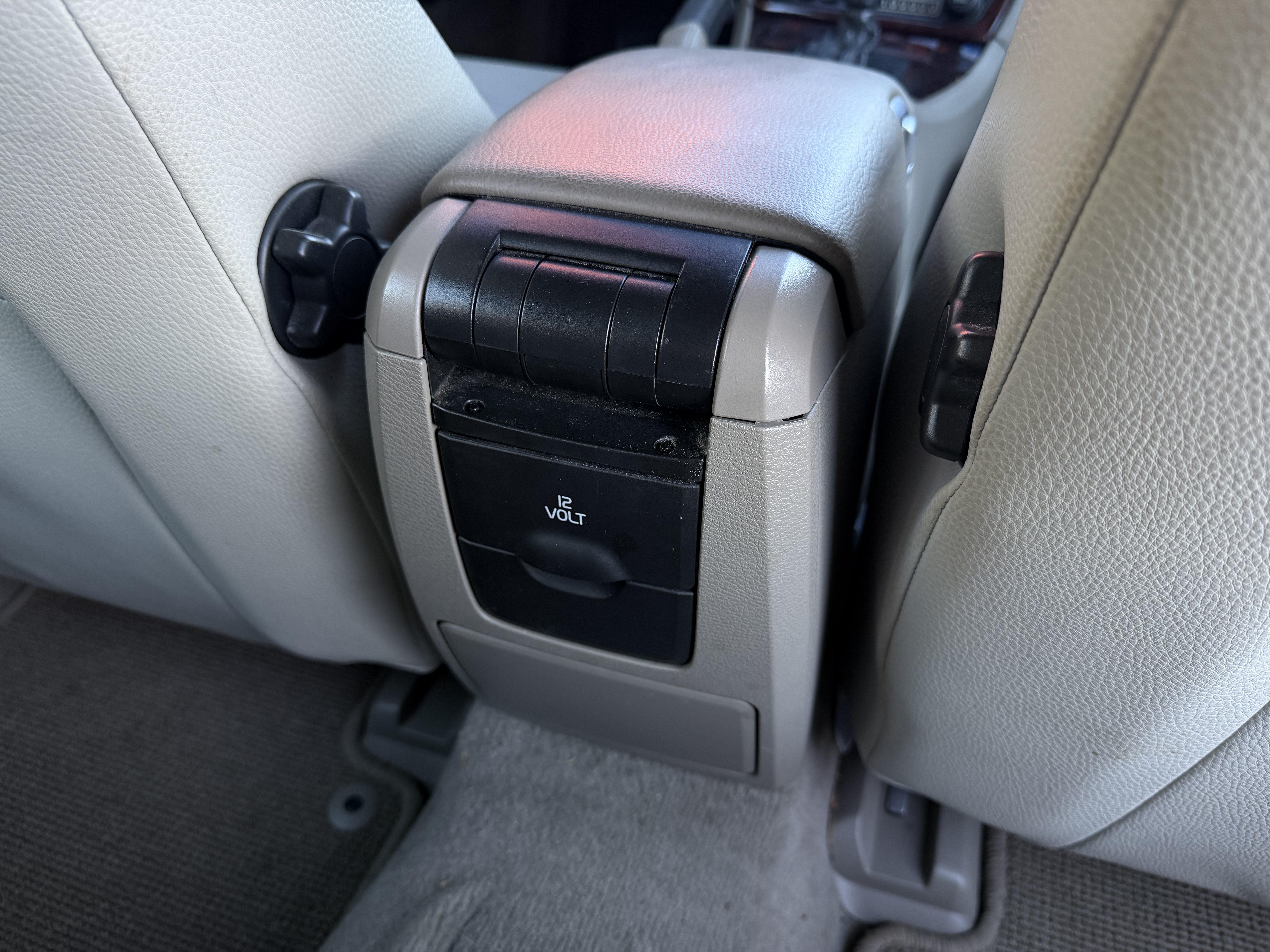 Used 2006 Volvo V70 2.5T FWD image 48