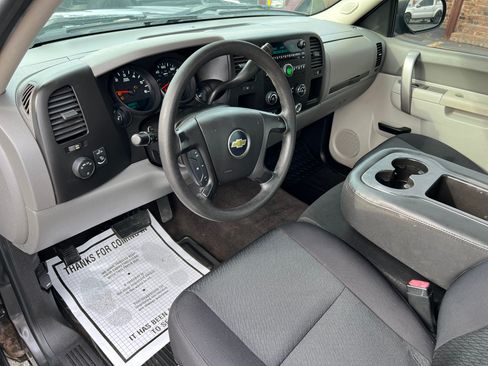 Used 2010 Chevrolet Silverado 1500 LS image 3