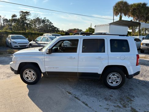 Used 2015 Jeep Patriot Sport image 8