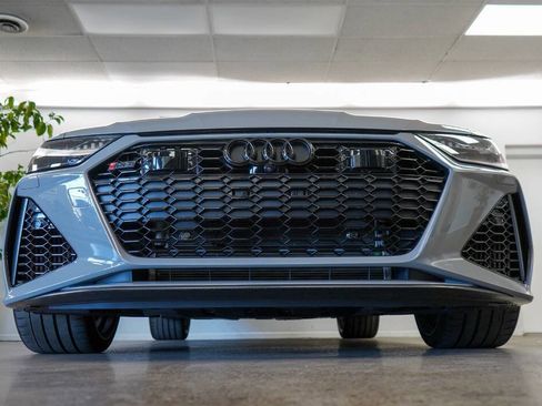 Used 2024 Audi RS 6 performance image 23