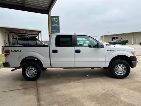 Used 2013 Ford F150 4x4 SuperCrew image 2