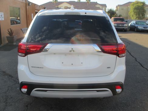 Used 2020 Mitsubishi Outlander SEL image 8