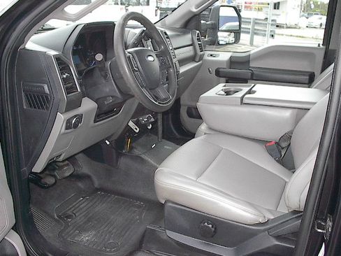 Used 2020 Ford F250 XL image 15