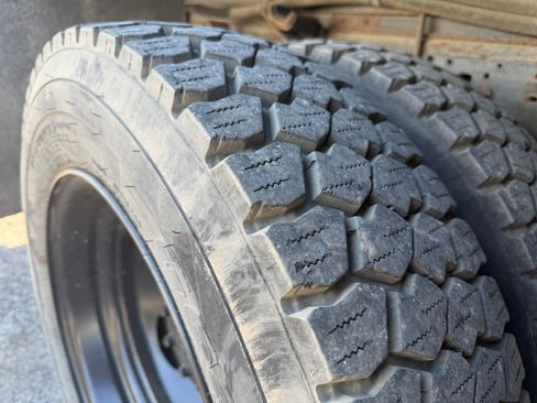 Used 2005 Ford F550 image 17