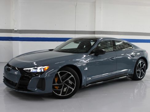 Used 2023 Audi RS e-tron GT image 1