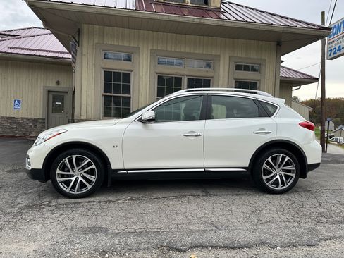 Used 2017 INFINITI QX50 image 2