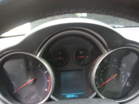 Used 2012 Chevrolet Cruze Eco image 10