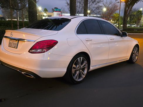 Used 2015 Mercedes-Benz C 300 Sport image 7