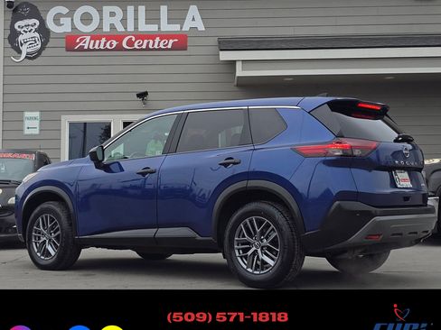 Used 2023 Nissan Rogue S image 5