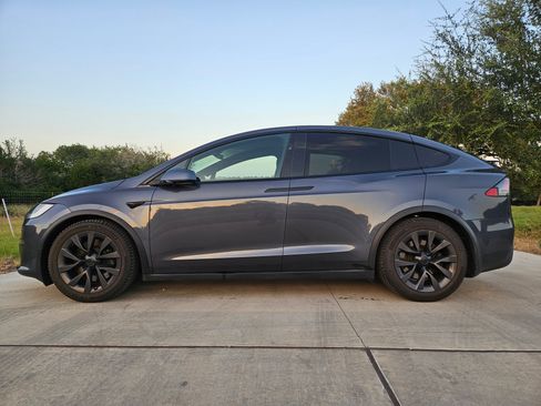 Used 2021 Tesla Model X AWD/4WD image 8