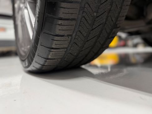 Used 2018 Porsche Cayenne S image 11