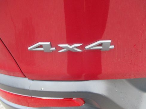 Used 2015 Jeep Cherokee Trailhawk image 21