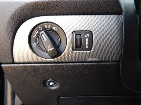 Used 2018 Dodge Durango 2WD R/T image 12