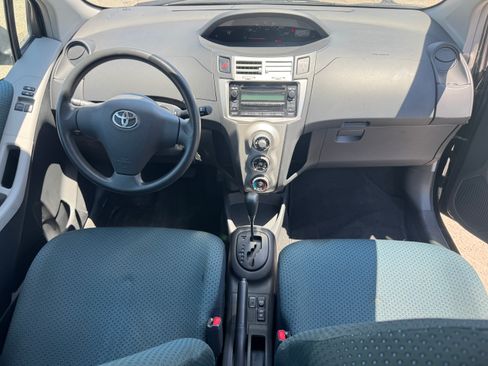 Used 2008 Toyota Yaris 2-Door Hatchback FWD image 20