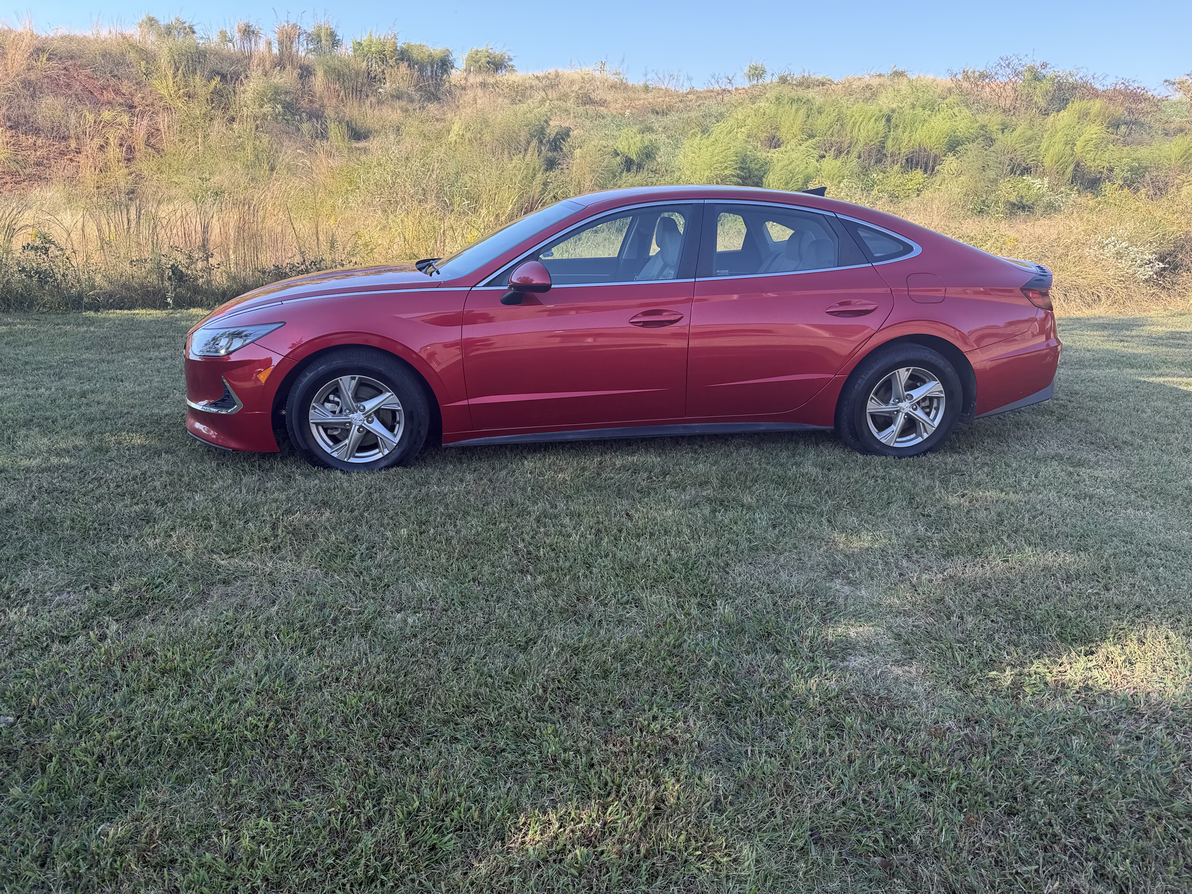 Used 2021 Hyundai Sonata SE FWD image 3