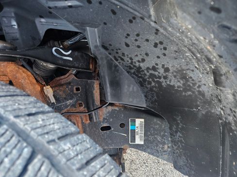 Used 2015 Nissan Frontier SV image 16