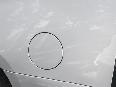 Used 2016 Cadillac Escalade Platinum image 23